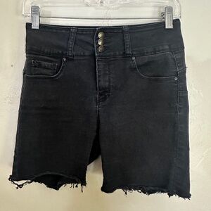Wax Jeans Stretch Cut Off Shorts Brand size 7 28-30" waist 5" inseam Gently worn